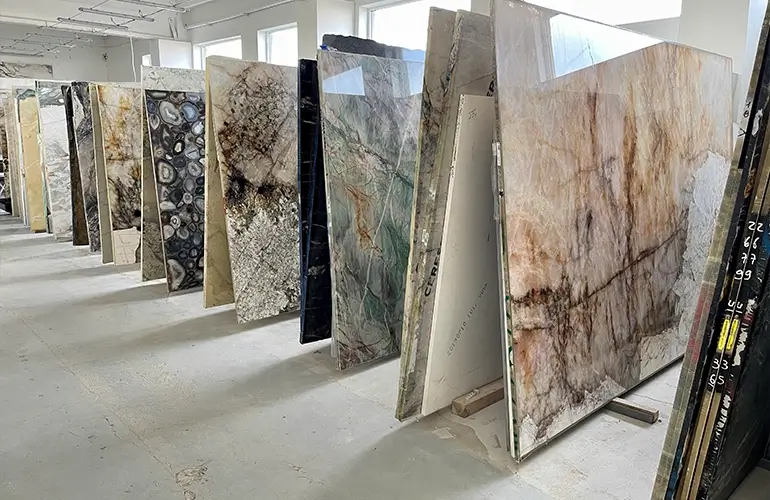 kamienie kwarcytu brazylijskiego